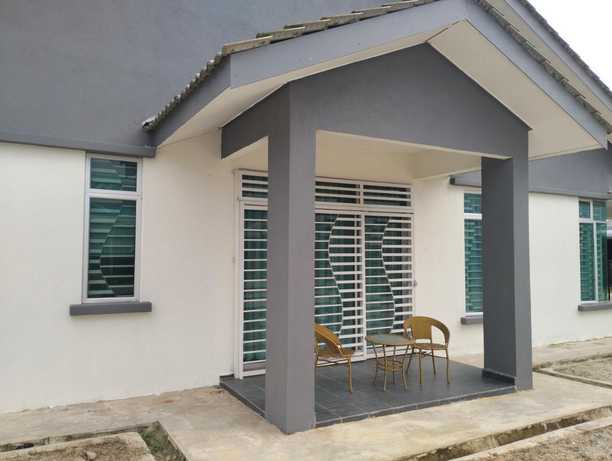 D'Sara Homestay Fully Furnished 3 Bedrooms All Aircond 2 Miles Centre Chukai Exteriér fotografie