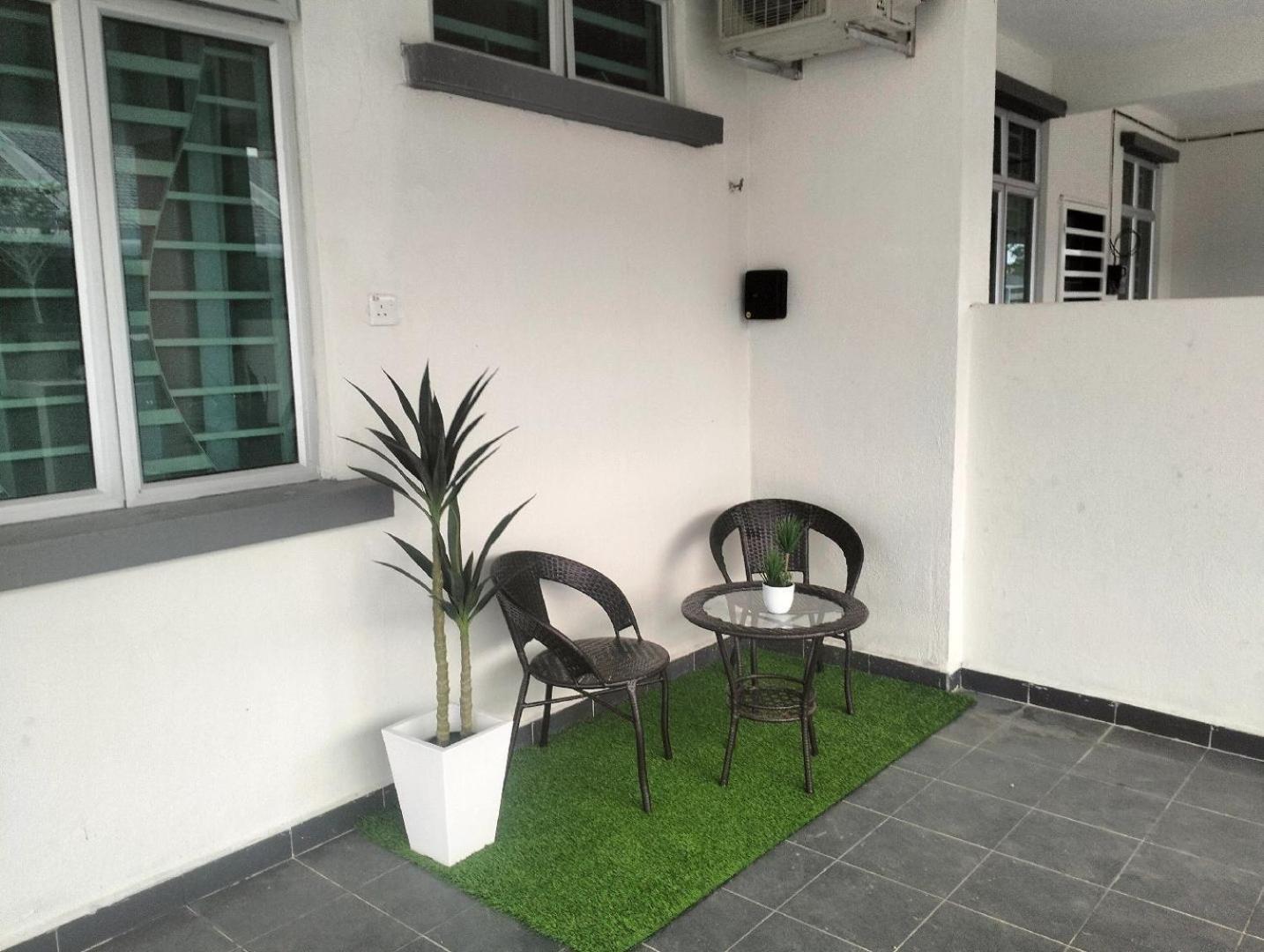 D'Sara Homestay Fully Furnished 3 Bedrooms All Aircond 2 Miles Centre Chukai Exteriér fotografie